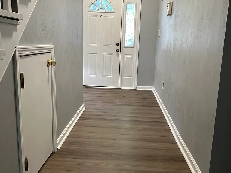 4153 Everett St — Photo 3
