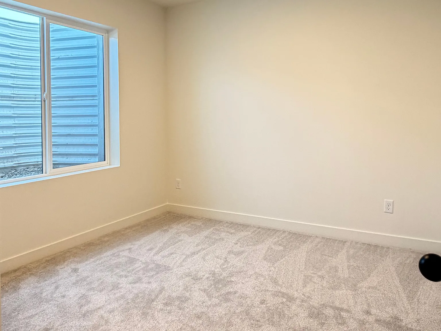 1 bed, 700 sqft, $1,500 — Photo 3