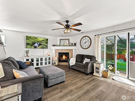 4th image of 5118 203rd Street Ct E