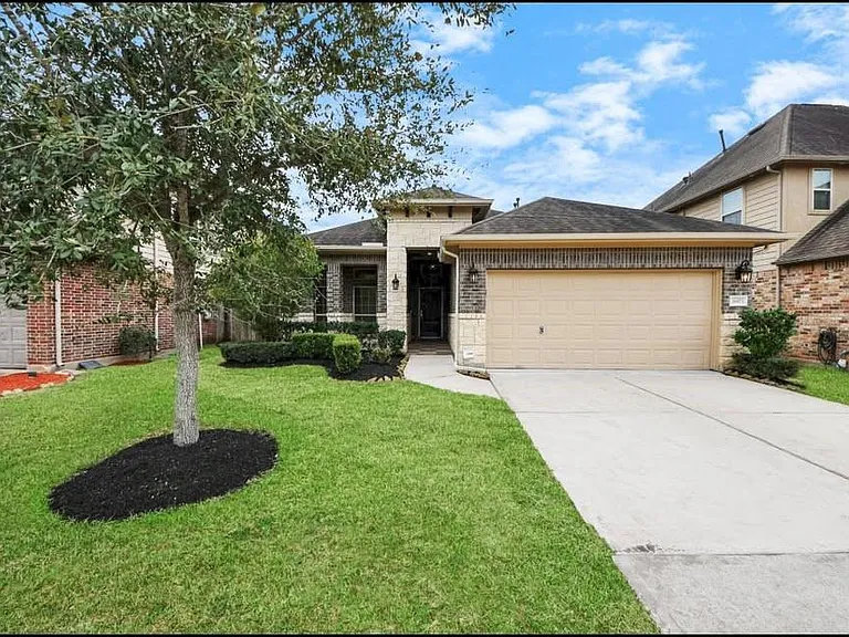 18923 Pine Harvest Ln — Photo 2