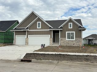 807 SW Boulder Dr, Grimes, IA 50111