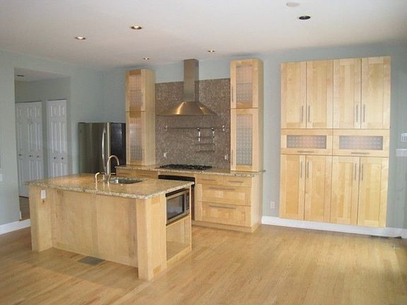 3rd image of 2707 Champa St
