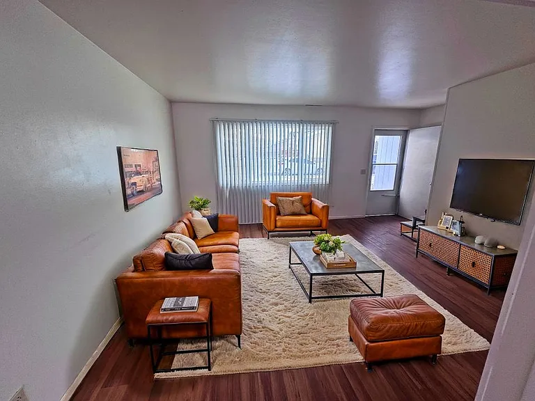 309 Covert Ln — Photo 2