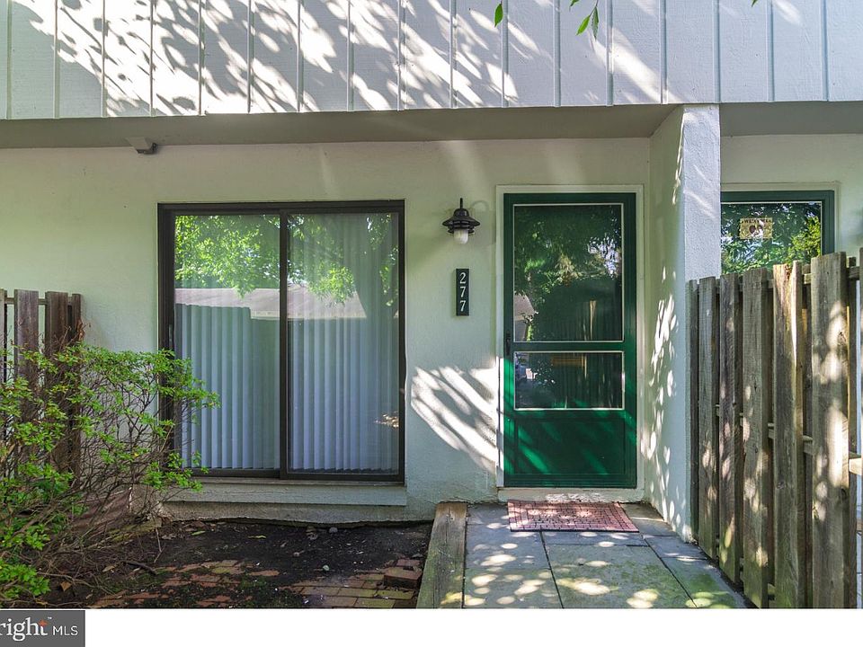 1st image of 277 Summit House