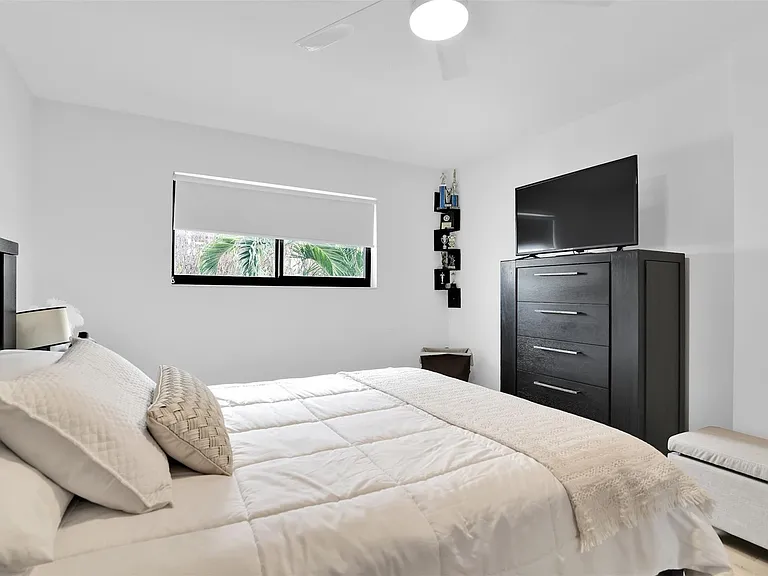1035 Boca Cove Ln — Photo 49