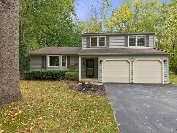 8779 Radburn Dr, Baldwinsville, NY 13027