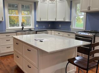 10718 W Hudson Rd, Mazomanie, WI 53560