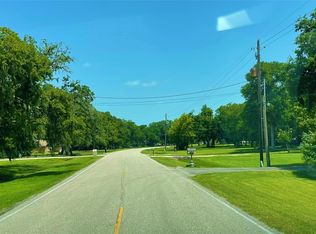 1443 County Road 687, Angleton, TX 77515