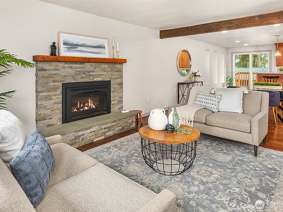 5th image of 19921 10th Drive SE