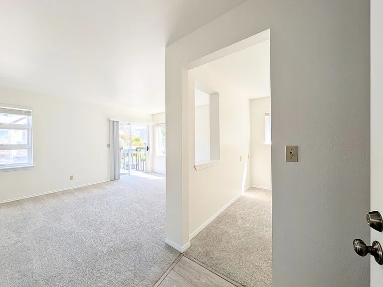5261 Brooklyn Ave NE #202 — Photo 3