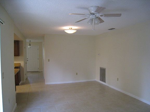 3rd image of 3871 Gardenia Dr
