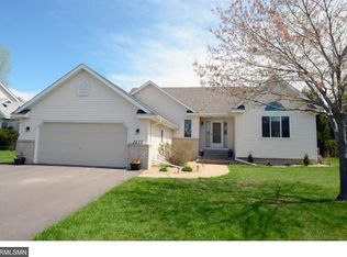 2870 Costa Ln, Little Canada, MN 55117