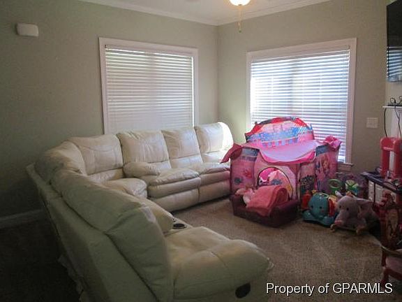 2nd image of 3343 N George St