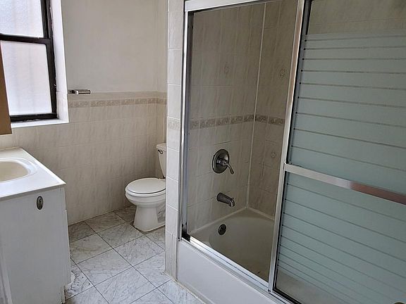 3rd image of 520 South St #3