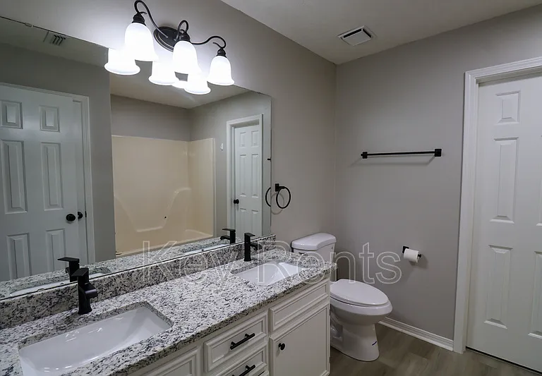 9001 Thompson Dr — Photo 9