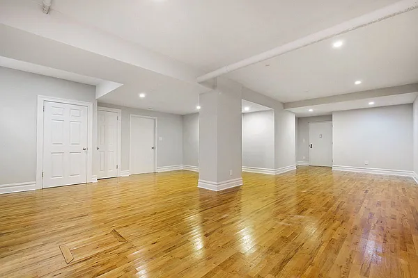 Rented by Waldstar Real Estate LLC | media 9