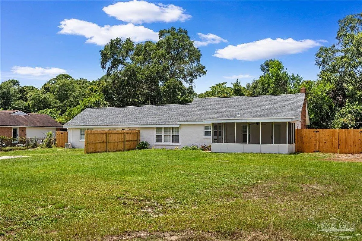 2 bed, 800 sqft, $1,375 — Photo 3