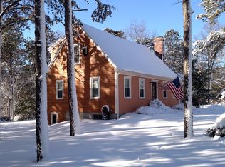 5 Sharon Ln, Forestdale, MA 02644