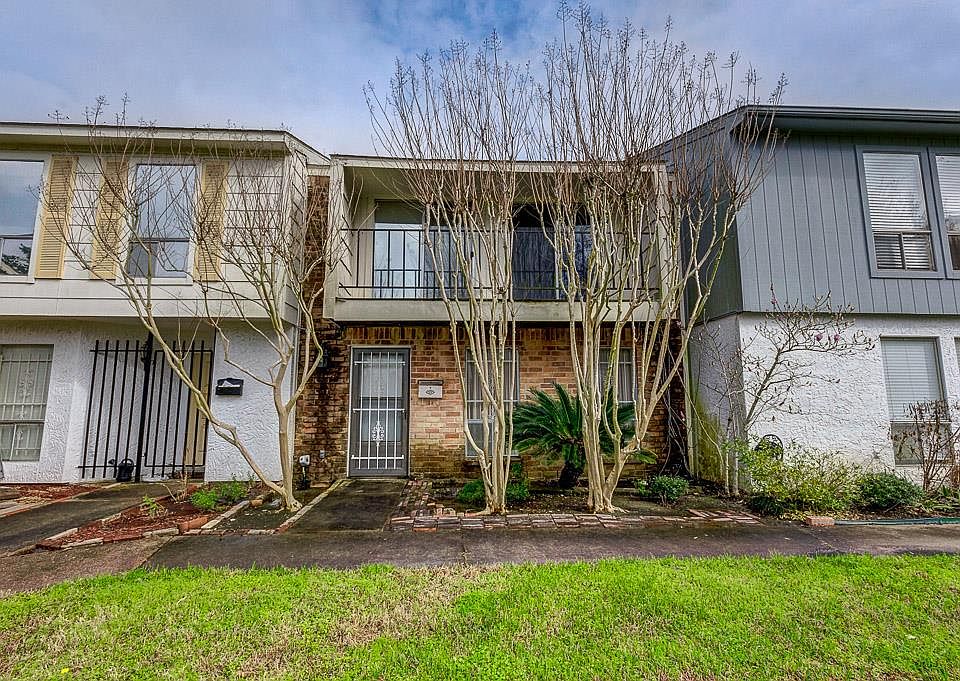1st image of 6307 Creekbend Dr #124