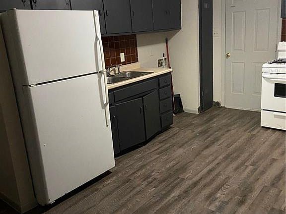 4th image of 802 N 11th St