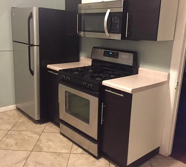 1305 College Ave NE — Photo 1