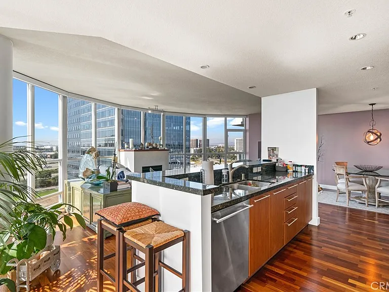 3141 Michelson Dr #1108 — Photo 2