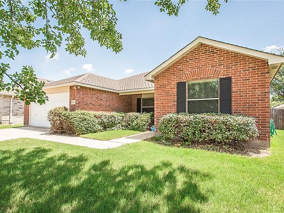 3rd image of 712 Gunters Mountain Ln