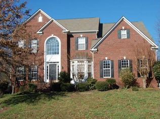 15620 Donnington Dr, Charlotte, NC 28277