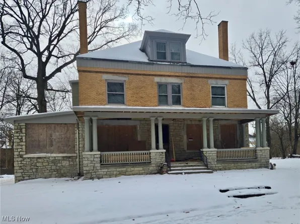 239 N Heights Ave, Youngstown, OH 44504