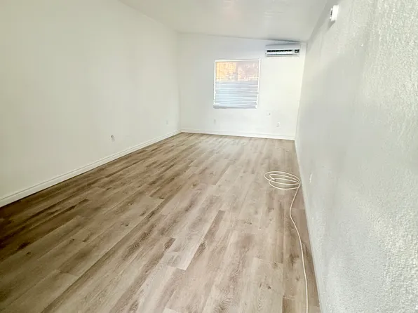 66310 1st St APT 3, Desert Hot Springs, CA 92240