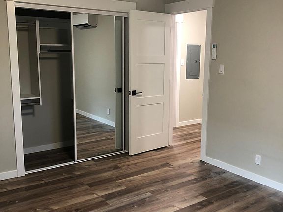 4th image of 160 Kenmass Ave #160