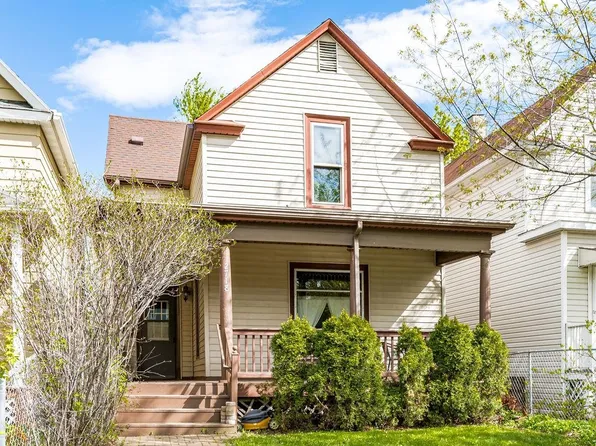 2718 W 3rd St, Duluth, MN 55806