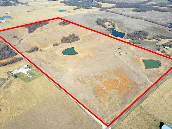 1 Highway F, Brunswick, MO 65236