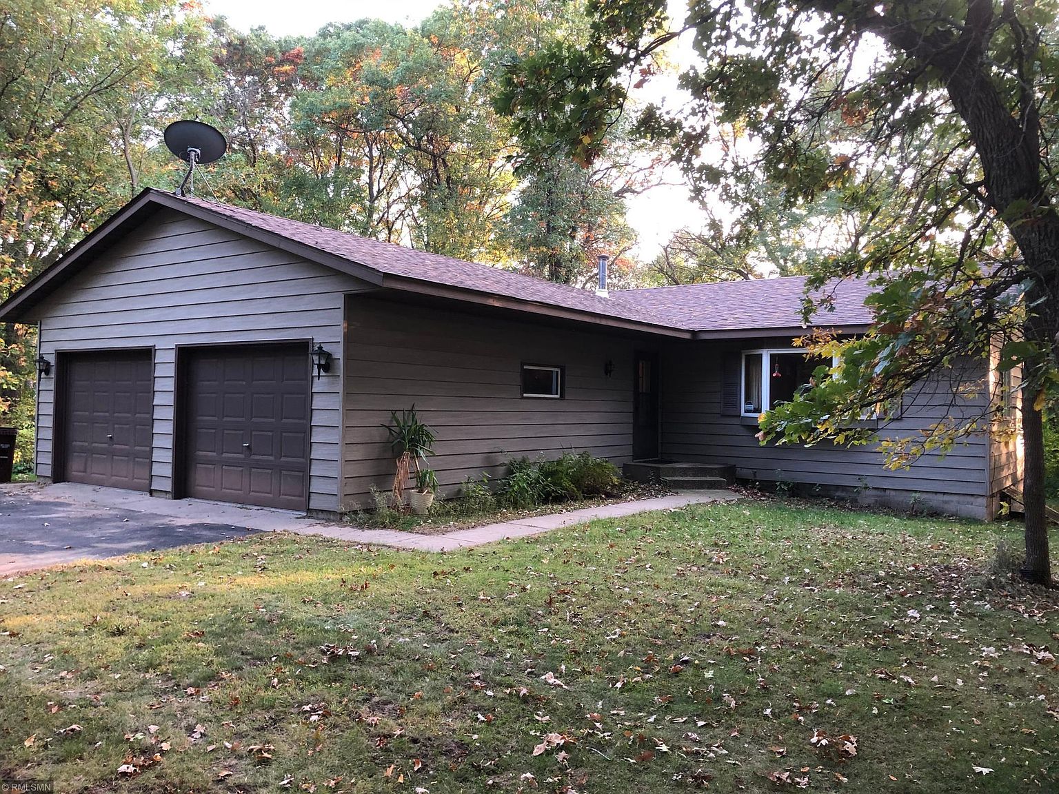 8480 W Beatrice Dr Clear Lake MN 55319 Zillow