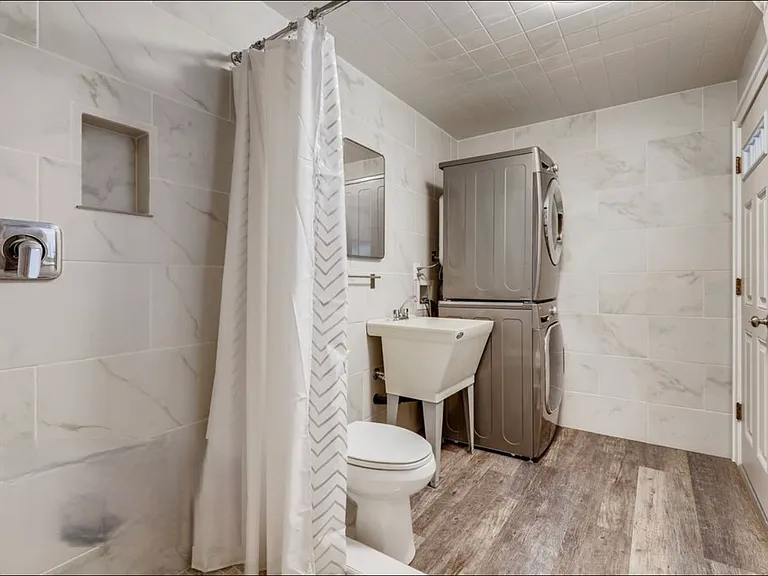 623 S 560 E — Photo 21