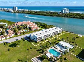 100 Waterway Rd, Jupiter, FL