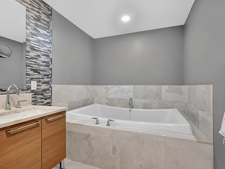 17001 Collins Ave #3402 — Photo 29