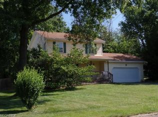 1909 Beaver Trl, Mineral Ridge, OH 44440