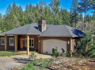 419 Idlewild Dr, Cave Junction, OR 97523