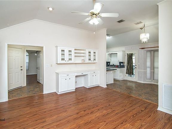 3rd image of 3321 Kingsford Pl