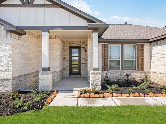 115 Valley Ranch Trail - Carter - Elevation CE - Front Exterior