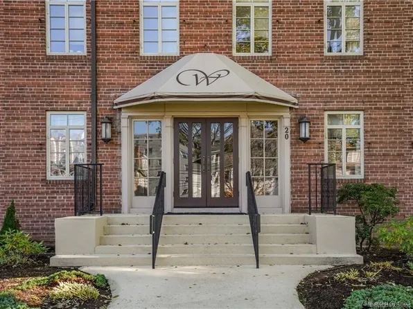 20 Outlook Avenue #203, West Hartford, CT 06119