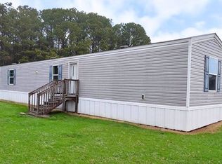 1122 Victoria St, Dillon, SC 29536