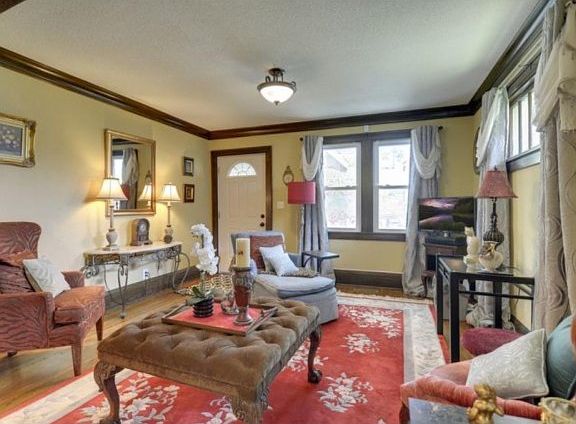 5th image of 1792 La Crosse Ave