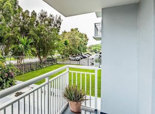 1251 NE 108th St APT 221, Miami, FL 33161