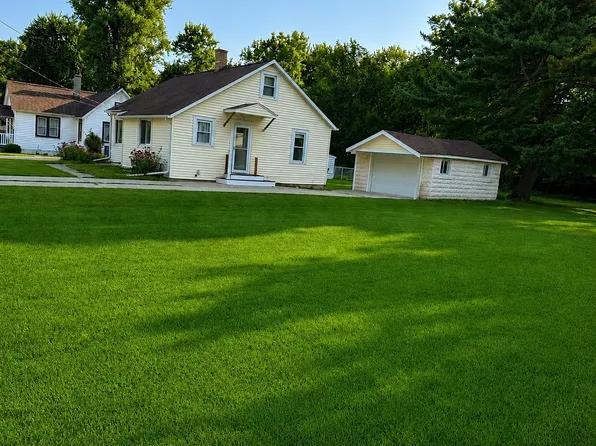 206 Cambridge St, Bay City, MI 48708