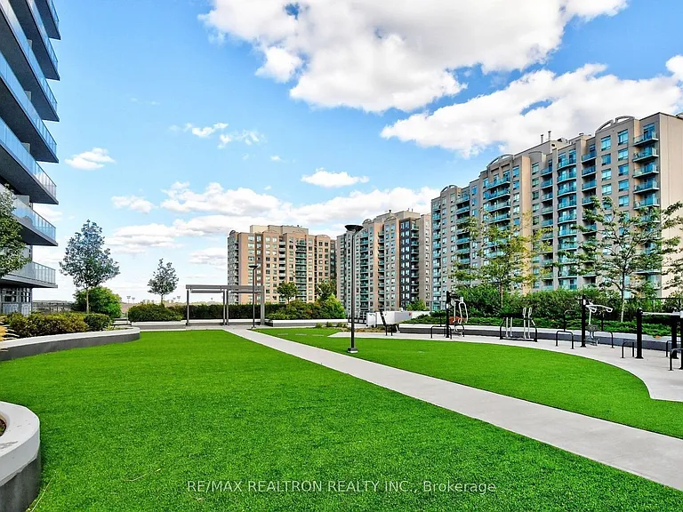 65 Oneida Cres #Penthouse 06 — Photo 46