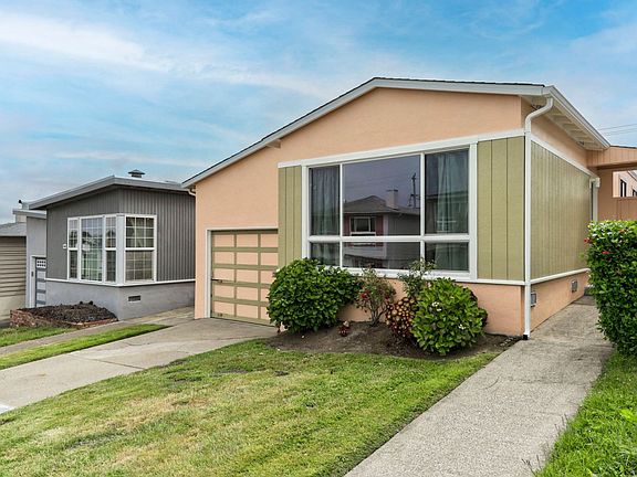 3rd image of 355 Palomar Dr