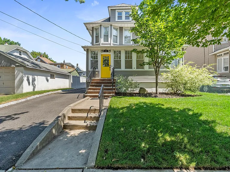 172 Cedar St #1 — Photo 1