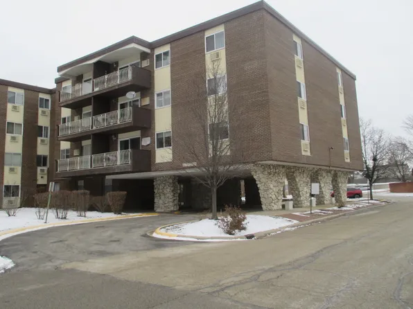 1321 S Finley Rd APT 211, Lombard, IL 60148